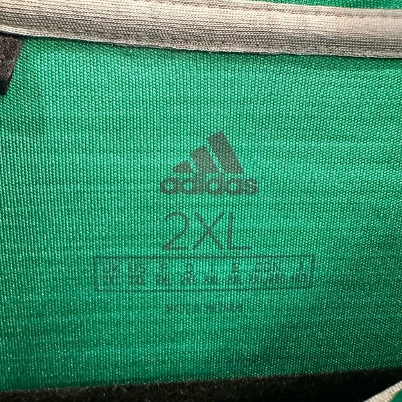 Like new condition! Adidas Performance Colorblocked Polo Size XXL - Picture 3 of 6